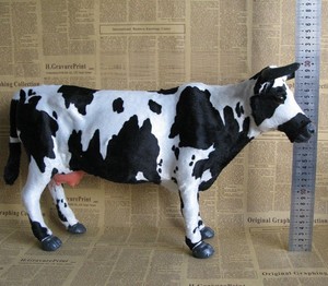 Gesimuleerde Koe Model Zuivelfabriek Etalage Kleine Dierlijke Rekwisieten Supermarkt Melkbar Winkelcentrum Display Koe - Product Image 3