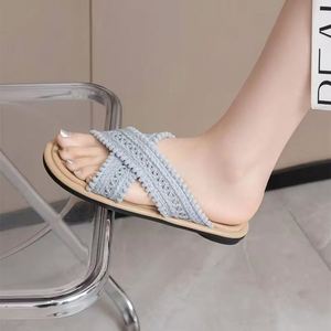 Nouvelles tongs rétro tissées pour femmes été 2026, en coton et lin, design croisé, sandales plates décontractées, chaussures confortables - Product Image 4