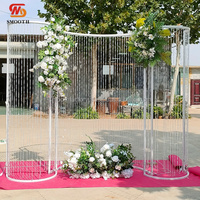 Support de toile de fond en métal en forme de S LEDA Events Party avec rideau de perles et éclairage LED pour mariage