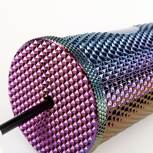Gobelets à café en plastique noir mat personnalisés de 24 oz pour vente en gros, adaptés aux boissons et aux gobelets isothermes, avec motif ananas personnalisé - Product Image 3