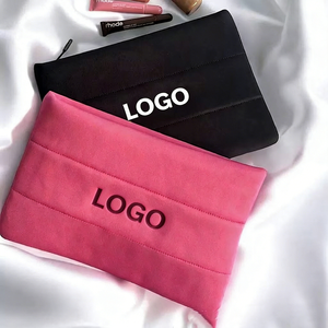 Borsa per il Trucco in Neoprene Personalizzata con Logo 2026, Pochette Imbottita con Cerniera, Contenitore per Cosmetici e Prodotti Skincare, Borsa Imbottita in Cotone - Product Image 2