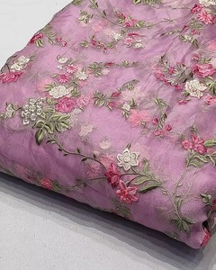 Oferta Especial en Tela de Moda para Mujer con Bordado y Estampado, Material Suave y Duradero para Prendas y Diseños Personalizados Disponibles para la Venta - Product Image 5