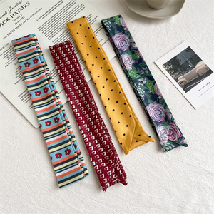 Elegante y <span class=keywords><strong>Dulce</strong></span> Pañuelo de Cuello a Rayas Florales para Mujer, Versátil, con Corazón Amarillo, Lazo Largo, Adorno Decorativo para el Cuello - Product Image 1
