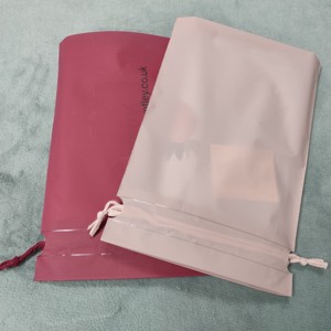 biologisch abbaubare tasche Kunststoff PVC kordelzugbeutel gefrostete EVA kundenspezifischer Druck Kleidung Verpackungstasche - Product Image 2