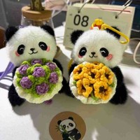 Porte-clés Panda en Peluche Mignon au Crochet avec Fleurs, Breloque de Sac, Pendentif Jouet Animal en Peluche Miniature 3D Doux et Moelleux, Accessoire de Sac