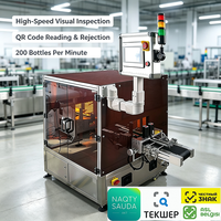 Lecteur de codes QR haute vitesse avec rejet automatique pour l'inspection de la qualité des codes en ligne sur les bouteilles de boissons (200 codes par minute)