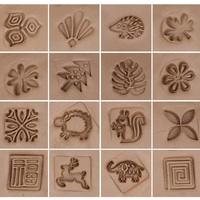 Timbro in legno Tailai tipo di incisione strumenti di ceramica con motivi misti manico in legno per regalo di compleanno