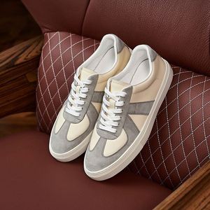 Baskets pour hommes en cuir, style allemand, respirantes, légères, pour le bureau et la carrière, rétro, polyvalentes, antidérapantes, à bout carré ou pointu - Product Image 5