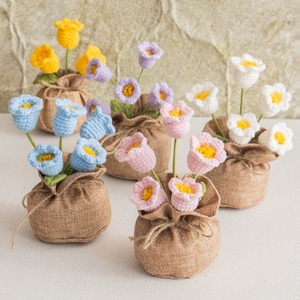 Plante en pot artificielle en crochet faite main, fleur de cloche, plante immortelle, sac porte-bonheur, décoration de plante en pot, cadeau de fête - Product Image 1