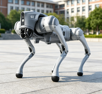 Robot chien à quatre pattes Unitree Go2EDU U2 avec navigation autonome LiDAR 3D pour les tests et expériences en extérieur sur les campus