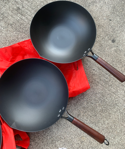 Padella Wok in <span class=keywords><strong>Ferro</strong></span> Pretrattato <span class=keywords><strong>Blu</strong></span> con Fondo Rotondo e Manico in Legno di Betulla - Product Image 4