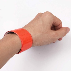 Tùy Chỉnh <span class=keywords><strong>Logo</strong></span> In Ấn Thể Thao Snap <span class=keywords><strong>Band</strong></span> Phản Quang <span class=keywords><strong>Slap</strong></span> Bracelet - Product Image 5