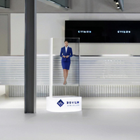 Écran publicitaire de bureau transparent sur pied OEM 55 pouces, écran tactile OLED ultra-fin, flexible, pour la signalétique en magasin de détail