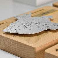 Trophées et Plaques de Récompense Personnalisables Gratuitement pour Entreprises : Récompenses Créatives Exceptionnelles en Bois Massif et Métal pour Réunions Annuelles