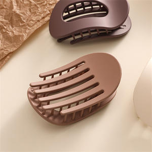 Pince à cheveux plate ovale à imprimé léopard tendance pour femme - Product Image 5