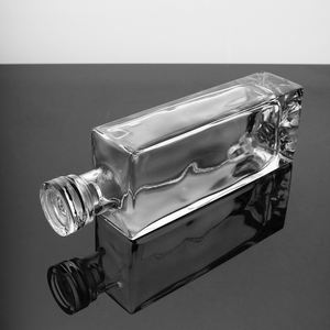 Botella de Vidrio Personalizada de 750 ml para Licor, Brandy, Whisky, Vodka, <span class=keywords><strong>Ginebra</strong></span>, Ron, Forma Cuadrada, Envase de Alcohol Personalizado con Tapa - Product Image 3