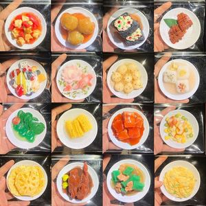 Juguete de descompresión TPR: Nuevo y adorable modelo de plato de comida china simulada, mini adorno de comida simulada. - Product Image 1