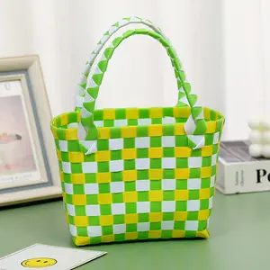 Custom Logo Wholesale 2024 Summer Women Plastic Carrying Basket Braid Bag Small Carrying Beach Bag For Women's Handbags Designer