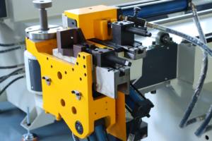 Металлическая нержавеющая сталь электрическая Cnc Nc Гидравлическая медная квадратная труба и трубогибочная машина - Product Image 3