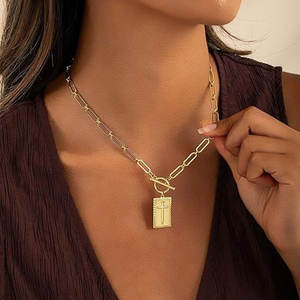 Delicado Collar con Colgante para Mujer, Chapado en Oro PVD de 14k y 18k, Acero Inoxidable 316L, Joyería Fina, Cadena con Cierre de Palanca - Product Image 3