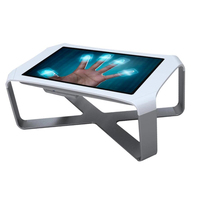 Table intérieure interactive intelligente Android Windows pour café/conférence/jeu/réunion pour magasins de détail aéroports halls d'exposition