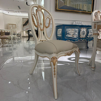 Table à manger rectangulaire haut de gamme, chic et élégante, avec pieds sculptés floraux, compacte, pour studio, cuisine, résidence