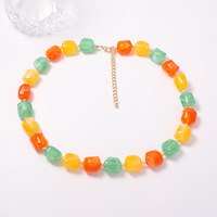 Collier ras du cou multicouche en résine épaisse avec perles, perles baril irrégulières arc-en-ciel, colliers statement bohèmes, bijoux de mode pour femmes