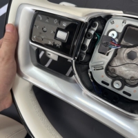 Volant personnalisé pour Land Rover Range Rover Velar L560 2022-2025 – Nouveau style de remplacement