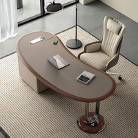 Bureau d'ordinateur de direction haut de gamme en cuir pleine fleur style rétro durable, design moderne et minimaliste en bois massif, style mid-century commercial