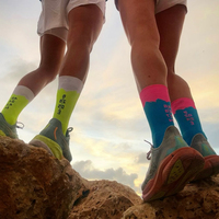 Calcetines De Compresión Personalizados Para Correr, Finos De Poliamida Para Running Y Ciclismo, Calcetines Deportivos Antiampollas De Alto Rendimiento, Aceptamos Pedidos Pequeños (Low MOQ)