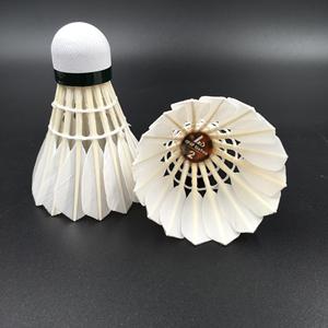 Meilleur prix, vente flash, volant de <span class=keywords><strong>badminton</strong></span> professionnel de haute qualité en plumes de canard, logo personnalisé, LT-2 Tourney 2 - Product Image 5
