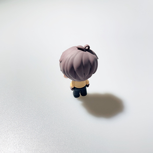 Llavero Personalizado: Chico guapo con disfraz <span class=keywords><strong>de</strong></span> <span class=keywords><strong>anime</strong></span>, colgante para llaves <span class=keywords><strong>de</strong></span> coche, artículo decorativo para mochila, hecho <span class=keywords><strong>de</strong></span> PVC o resina. - Product Image 4