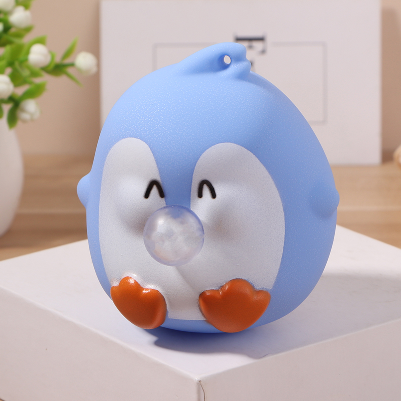 Bubble blowing squeeze toy [penguin]