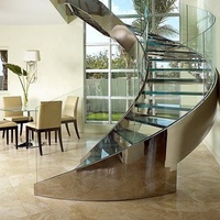 Balustrade en verre d'escalier de détail avec garde-corps en acier verre ultra blanc bande de roulement