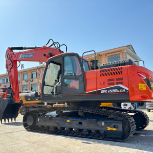 Excavatrice hydraulique Develon DX225 utilisée moteur puissant bon fonctionnement Doosan Components 2024 modèle prêt pour le projet - Product Image 1