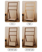 Porte-manteau en bois massif à plusieurs niveaux, structure triangulaire, étagère de rangement, porte-manteau sur pied pour chambre à coucher avec panier de rangement en tissu