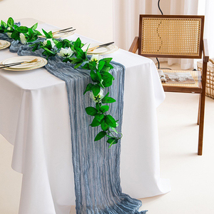 <span class=keywords><strong>Chemin</strong></span> <span class=keywords><strong>de</strong></span> <span class=keywords><strong>table</strong></span> en tissu froissé style toile <span class=keywords><strong>de</strong></span> jute, coloris terre cuite, <span class=keywords><strong>vert</strong></span> sauge, bleu poussière, lavable, réutilisable, taille et couleur personnalisables - Product Image 4