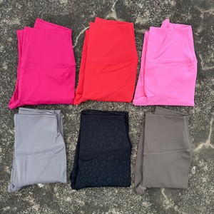 Leggings athlétiques taille haute à poches arrière souples de couleur unie pour femmes Leggings de yoga de gymnastique - Product Image 6