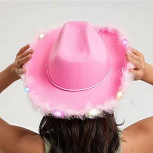 Chapeau de cow-boy rose lumineux pour sports de plein air avec bordure en plumes - Unisexe adulte - Vente en gros - Product Image 1