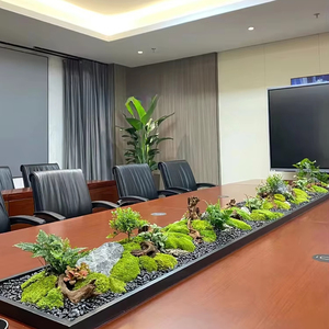 ต้นไม้เทียมสำหรับห้องประชุมดอกไม้ยาวสีเขียวประดับด้วยต้นสน - Product Image 1