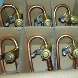 Vanne d'inversion 4 voies pour système de <span class=keywords><strong>pompe</strong></span> à <span class=keywords><strong>chaleur</strong></span> de climatisation HVAC 12VDC 24VDC 110VAC 120VAC 220VAC 240VAC - Product Image 1