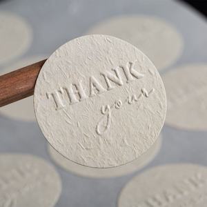 Étiquette personnalisée avec logo, papier texturé, autocollant en relief 3D pour l'emballage, autocollants pour étiquettes - Product Image 1