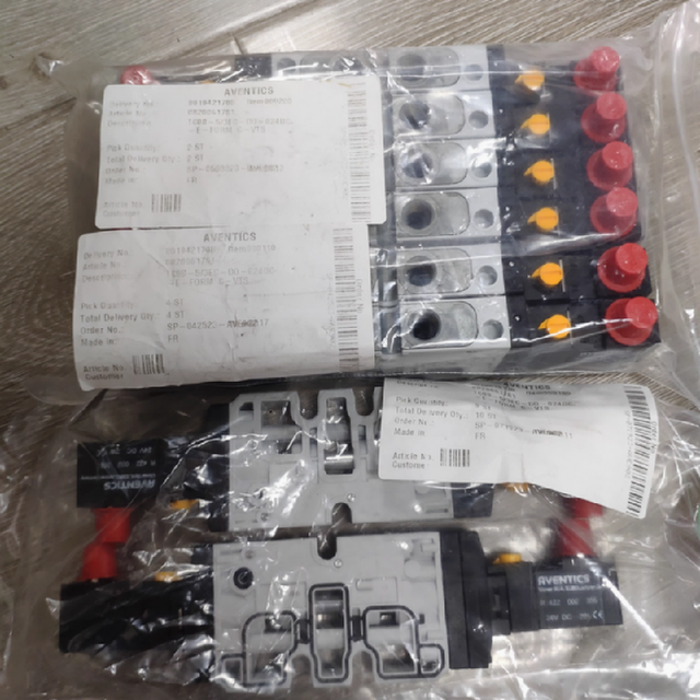 Sell Well in Stock 1pc 0820061761 for Plc by Dhl/ups