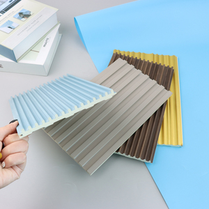 Panneaux muraux en PVC WPC à effet bois 3D Sonsill, panneaux muraux cannelés, décoration intérieure, papier peint mural, décoration murale pour fond de télévision - Product Image 1