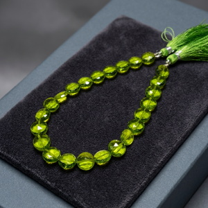 Proveedor de Cuentas de Cuarzo Peridoto Verde Facetadas en Forma de Moneda Briolette con Temática Religiosa Budista Tallada para Souvenirs - Product Image 3