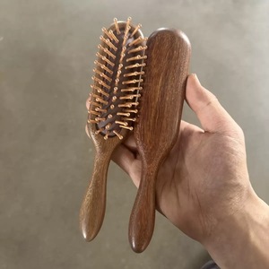 Peine de salón para mujer, de madera de sándalo, con cojín de aire y masaje para meridianos de la cabeza, para cabello largo, uso doméstico en el cuero cabelludo y para la caída del cabello - Product Image 5