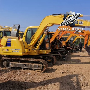 Excavatrice Komatsu 60-7 d'occasion, marque japonaise d'origine, 6 tonnes, petite taille, sur chenilles en caoutchouc. - Product Image 4