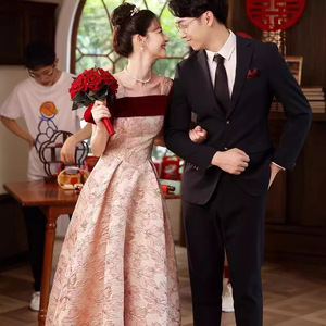 French Style Toast Dress For Brides Burgundy Printed Satin Empire Waist Square Collar Wedding Gown With Zipper Contrast Color - Product Image 1