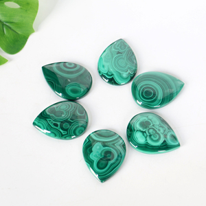 Pendentif en cristal naturel de guérison en gros, pendentif en malachite de haute qualité, forme goutte d'eau - Product Image 6