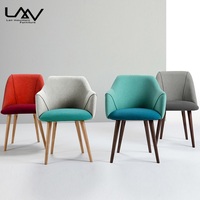 Chaise de salle à manger avec pieds en tissu bois massif, mobilier nordique de style nordique, pour restaurant, café, hôtel, salle à manger